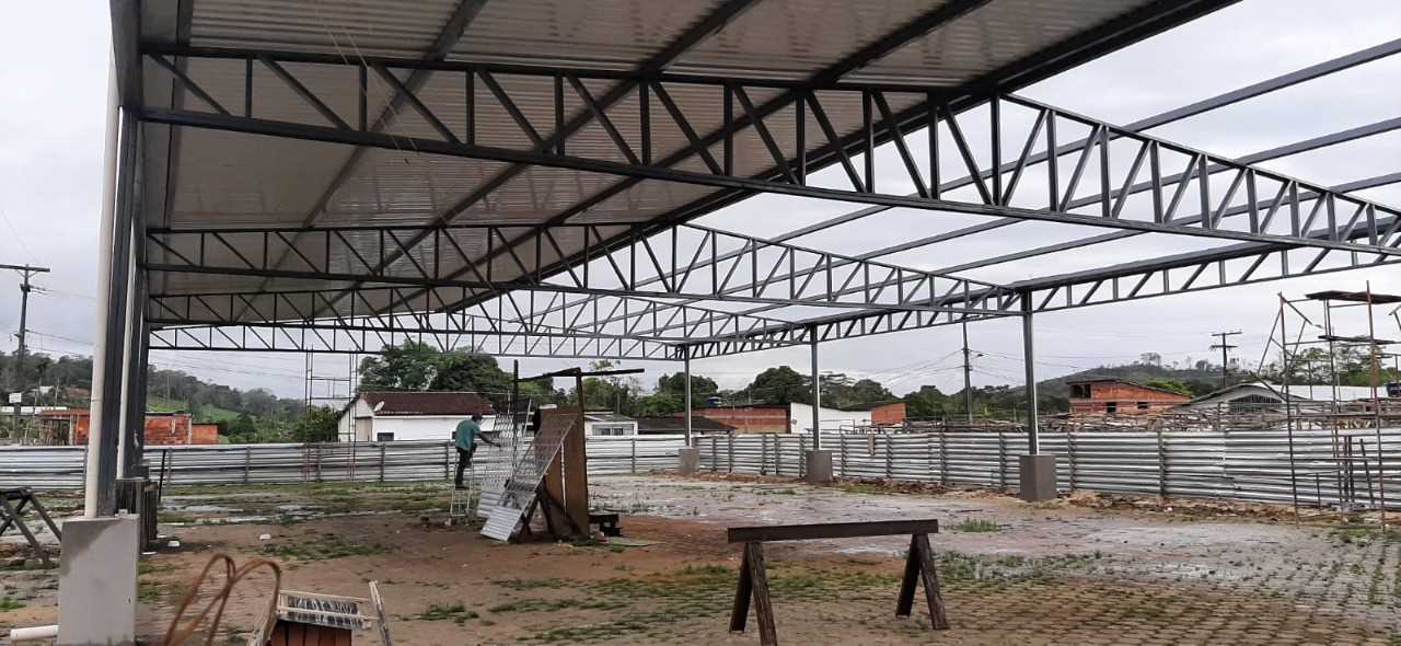 Camacã: Prefeito Paulo do Gás cumpre agenda de visitas  no Batalhão da Polícia Militar e CIMA